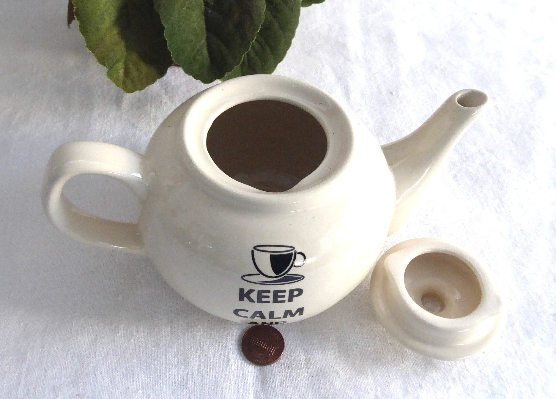 Vintage Teapot for Two - Keep Calm and Drink Tea by Old Pottery Company - Perfect for Afternoon Tea, Gifts & Cozy Moments
