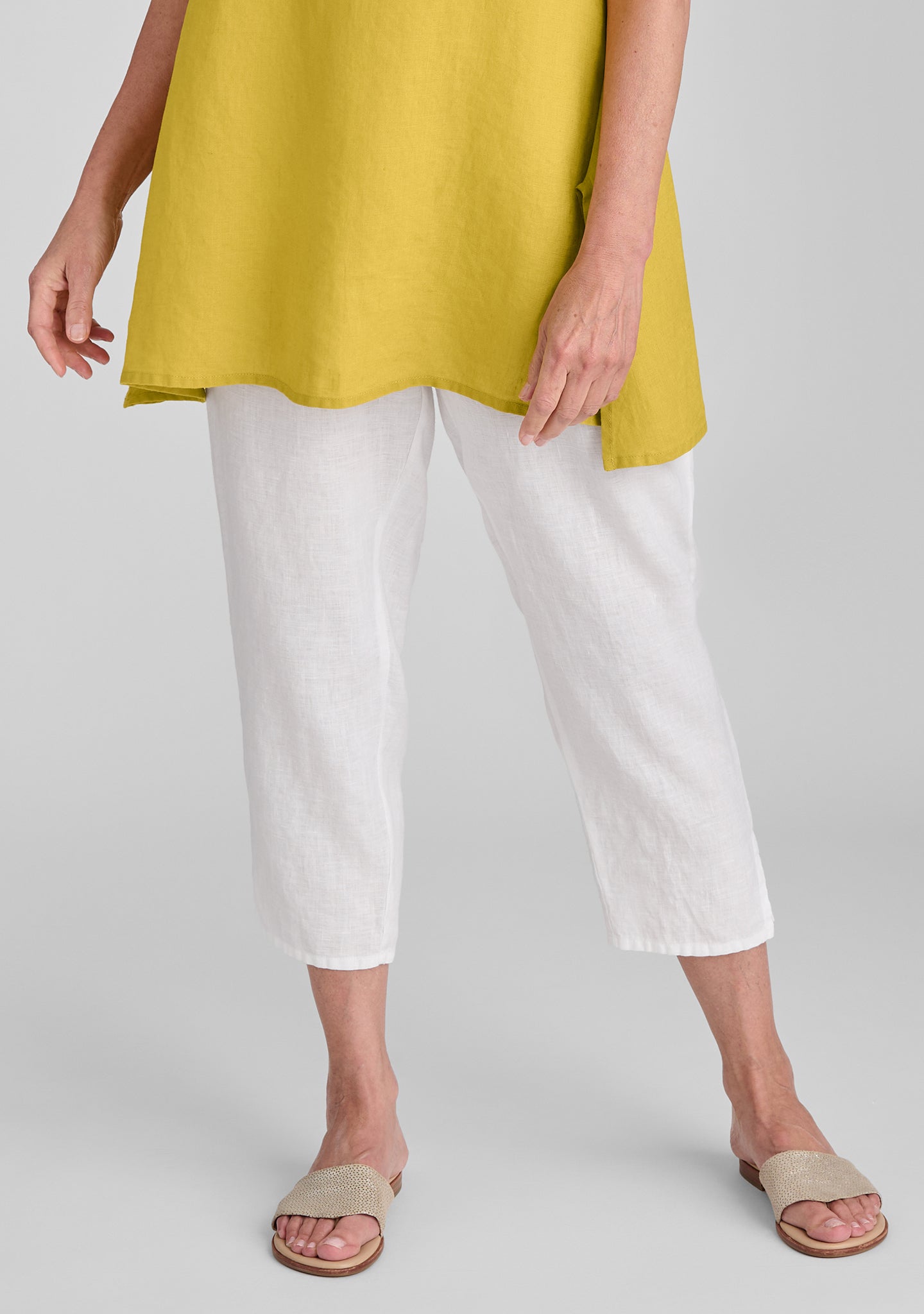 Stylish Tapered Linen Pants for Women - Comfortable & Breathable Summer Casual Pants for Work, Travel & Everyday Wear