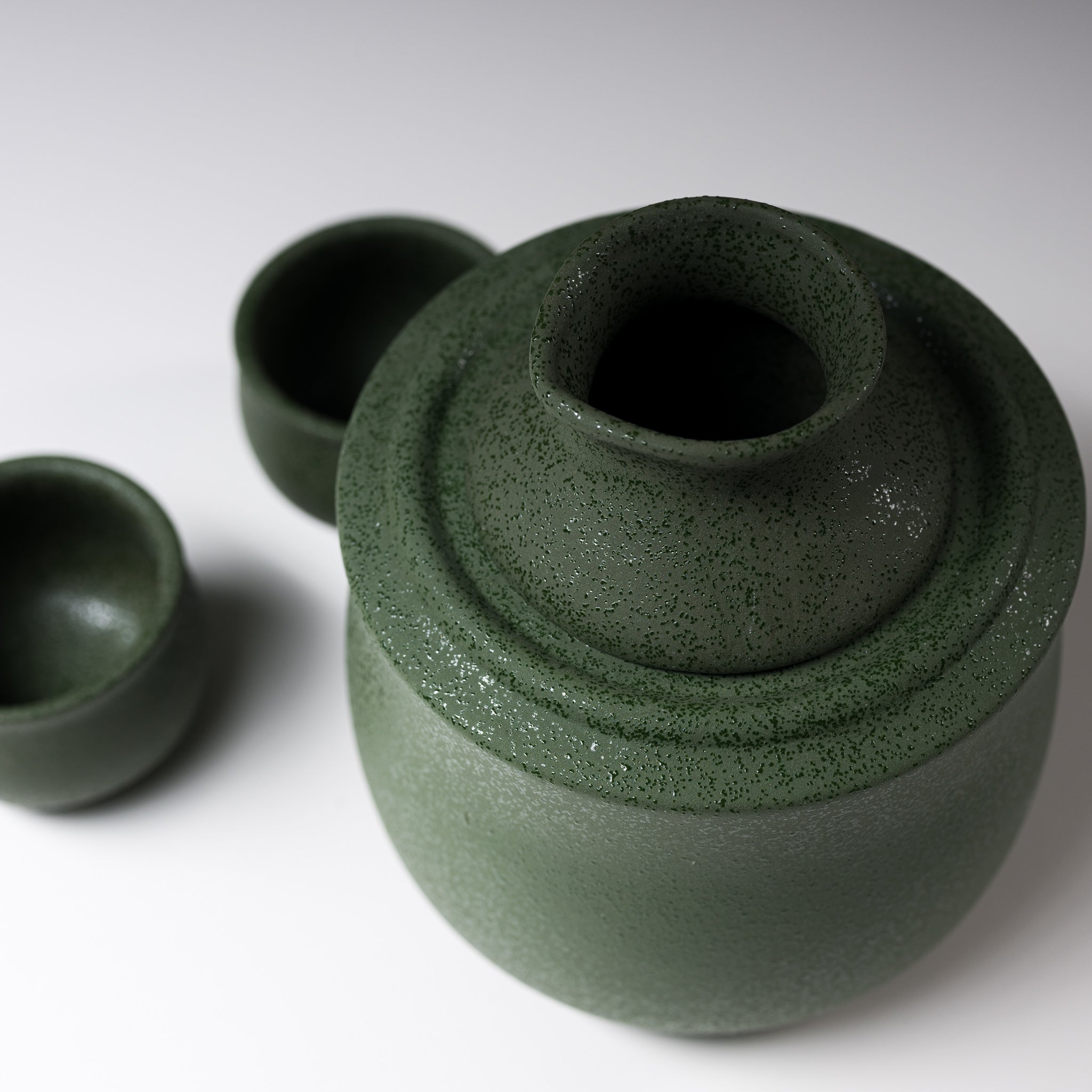 Premium Japanese Mino Ware Hot Sake Set - Traditional Matcha Green Ceramic Sake Cups & Flask for Authentic Japanese Dining Experience | Perfect for Home Entertaining, Sushi Nights & Cultural Gift Giving
