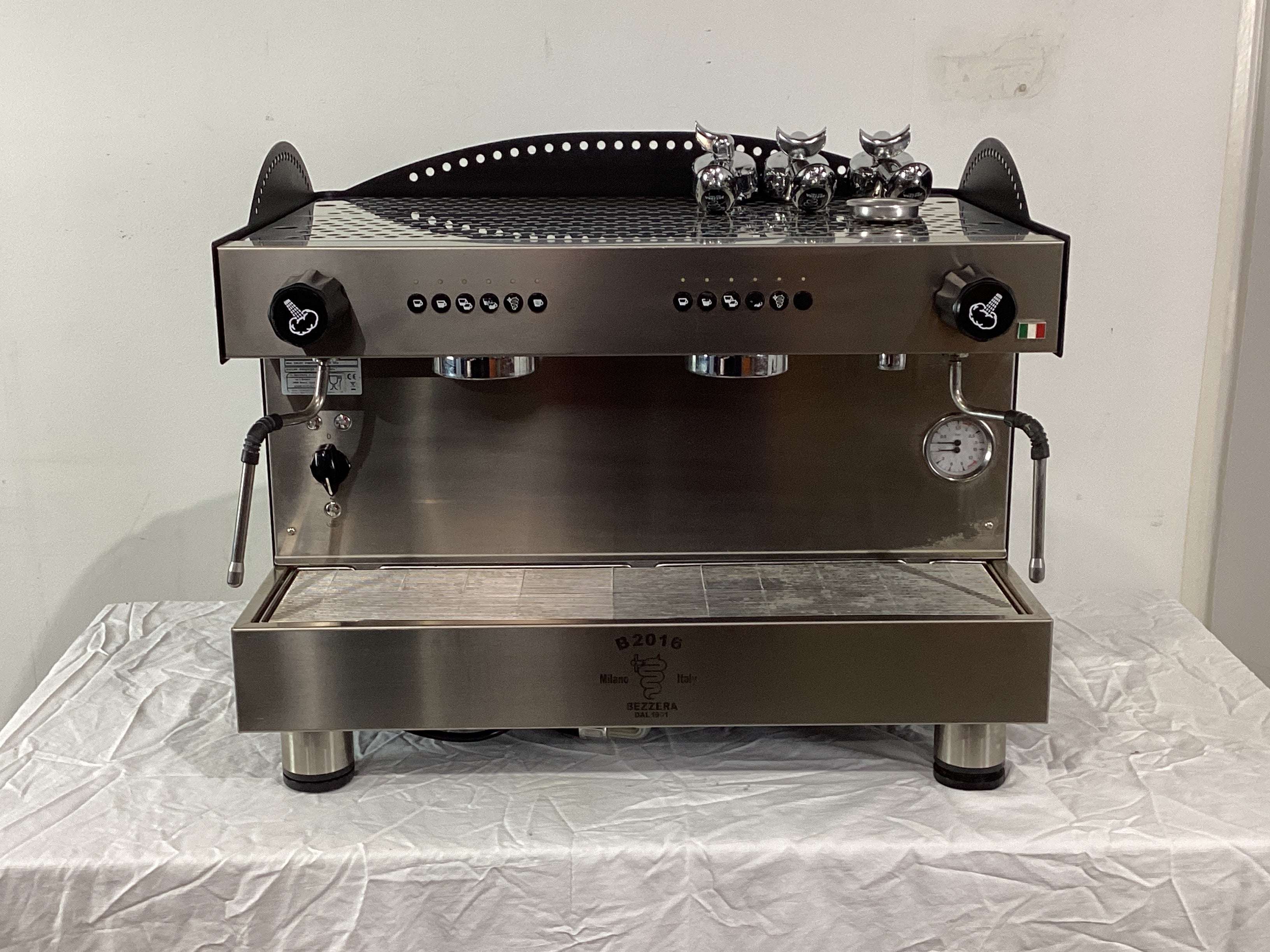 Bezzera B2016 Commercial 2 Group Espresso Coffee Machine for Cafes & Restaurants - High Performance 825196