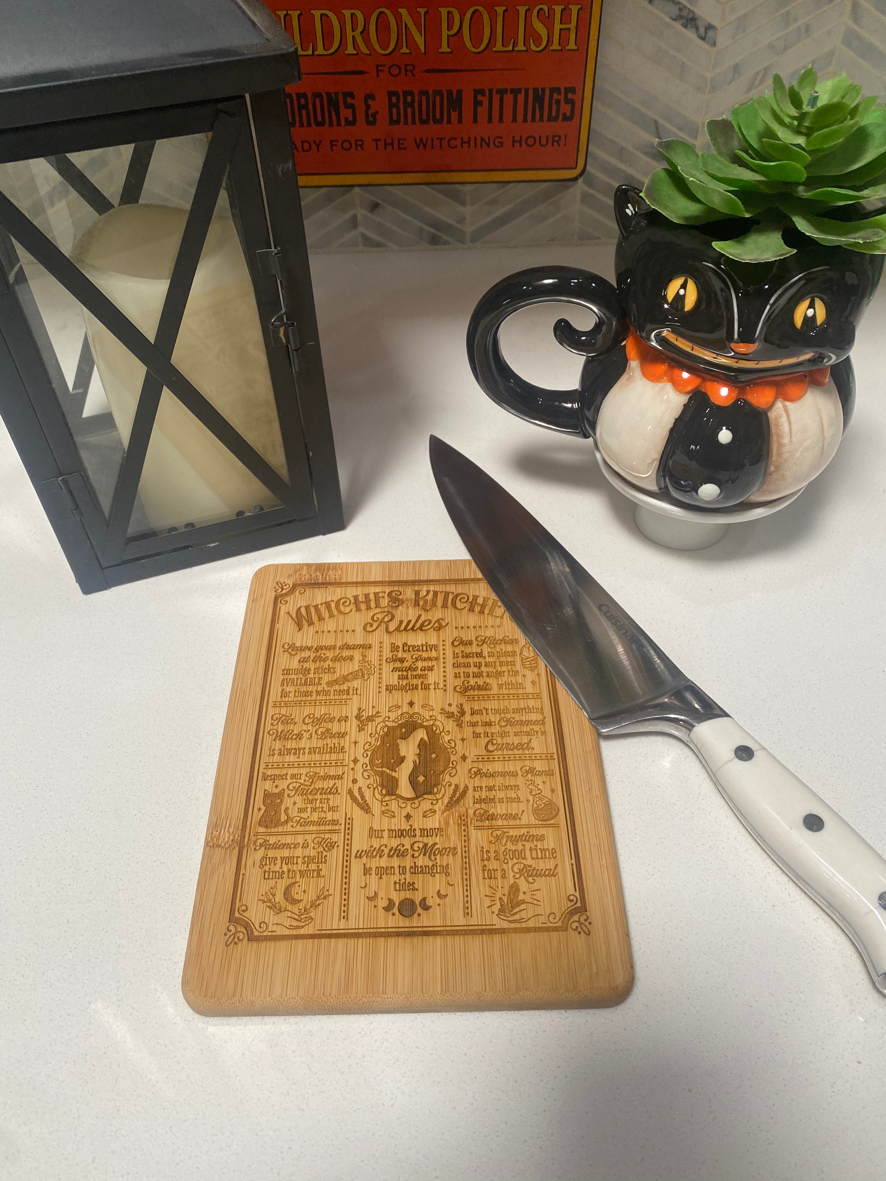 Premium Witch's Kitchen Rules Cutting Board - Durable Wooden Chopping Board for Cooking & Serving - Perfect for Halloween, Themed Parties & Home Decor