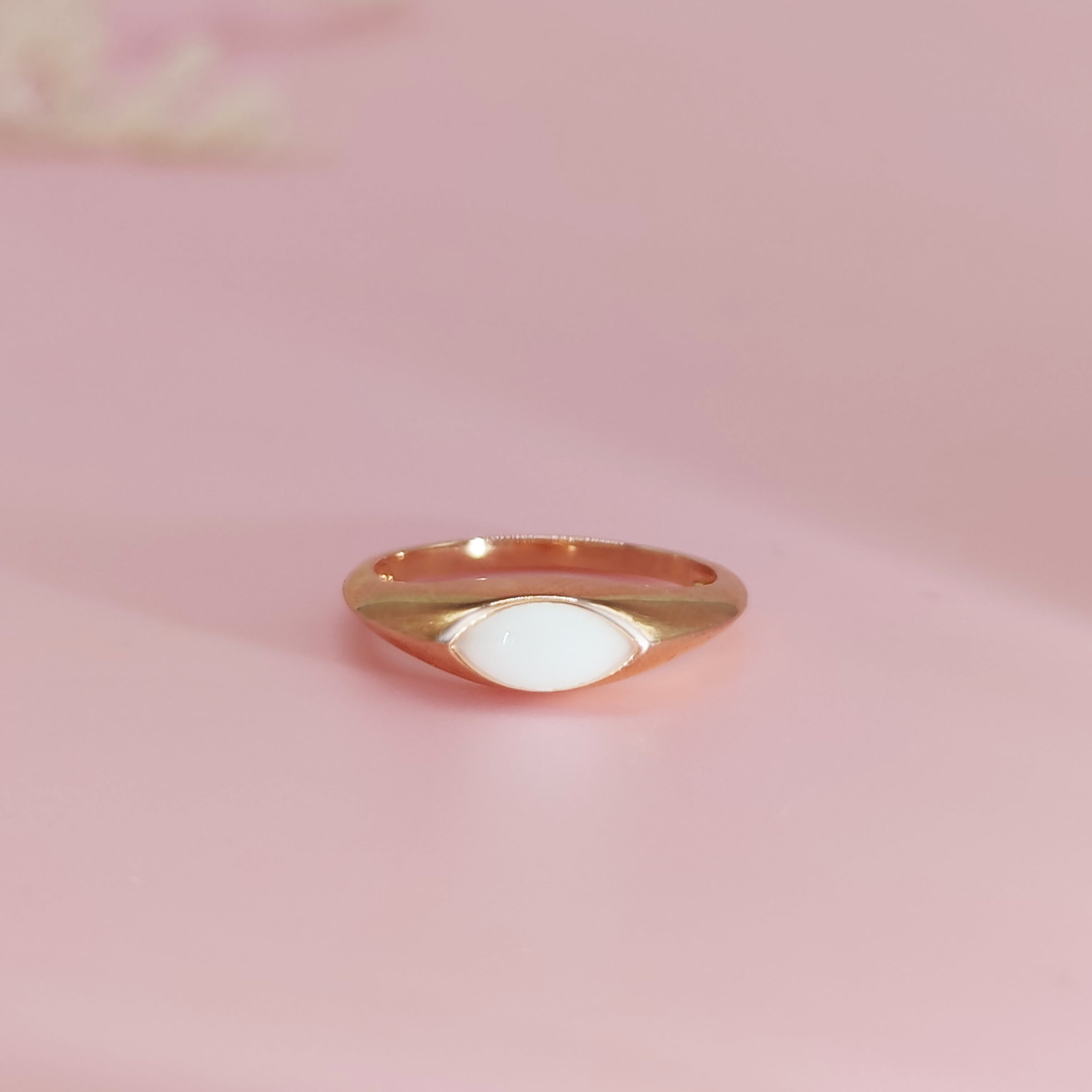 Eternal Embrace Breastmilk Ring - Handmade Memorial Jewelry for Mothers - Perfect for Keeping Precious Memories Close, Ideal for Nursing Moms & Breastfeeding Remembrance