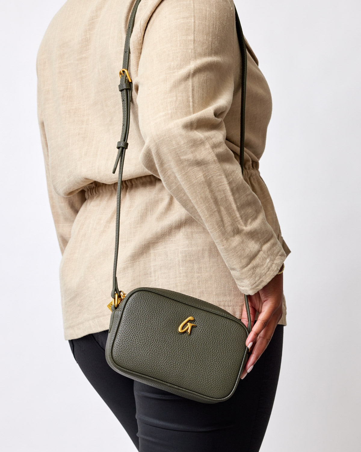Mini Pebble Camera Bag - Olive Green Crossbody Purse for Women, Travel & Everyday Use | Compact & Stylish Photography Accessory