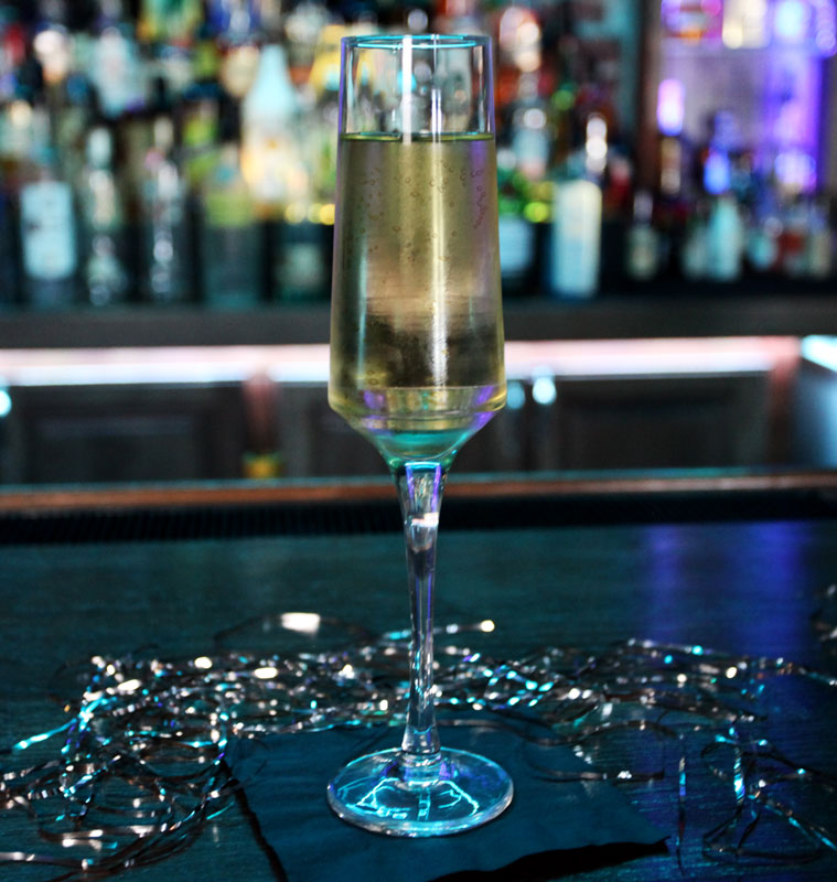 BarConic® Premium 8 oz Tall Champagne Flute Glasses - Elegant Crystal Clear Glassware for Weddings, Parties & Celebrations