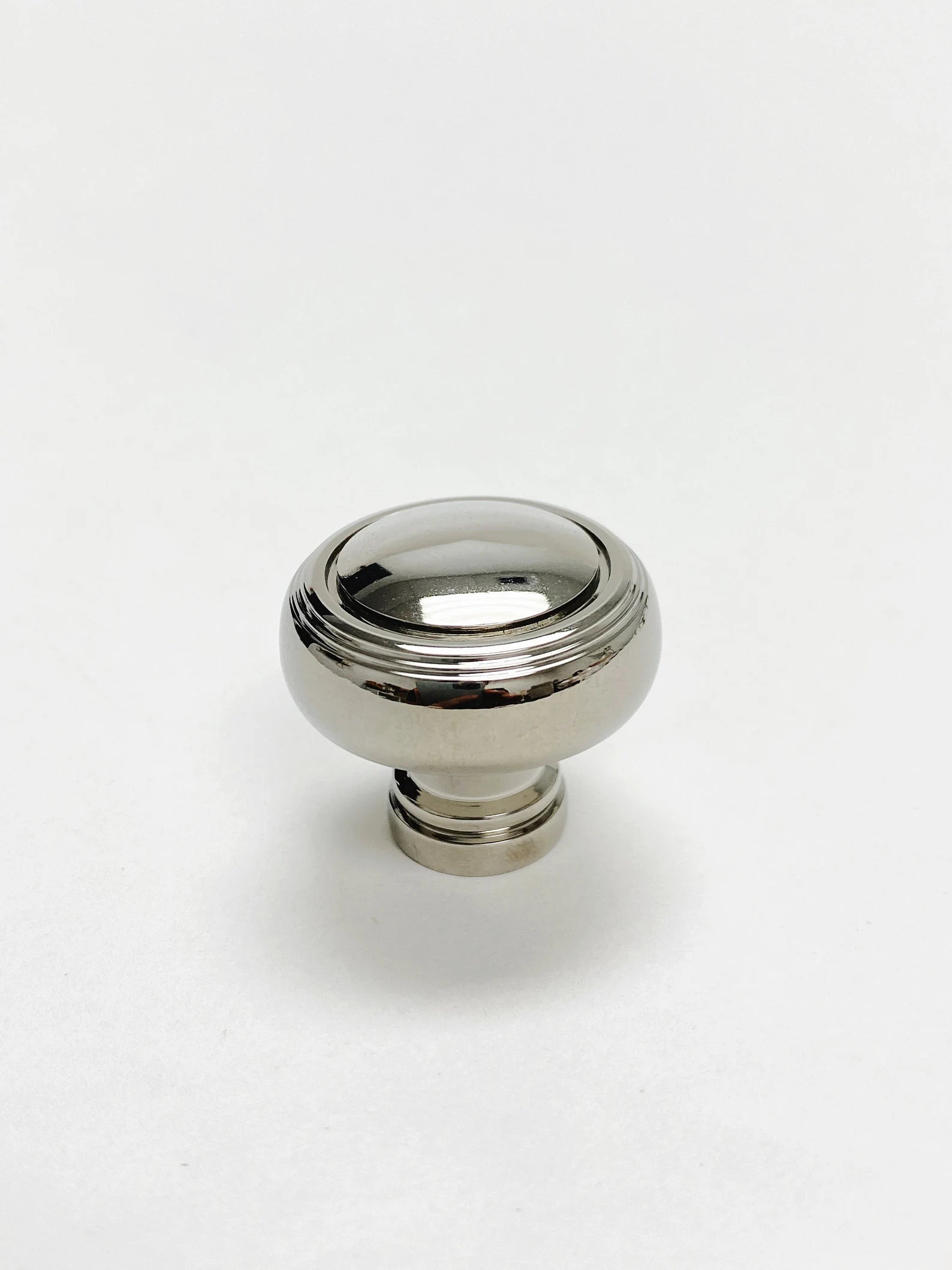Polished Nickel Heritage No.2 Cabinet Knobs and Pulls - Vintage Style Hardware for Kitchen Cabinets, Dressers & Furniture (Set of 10) - Perfect for Home Renovation & DIY Projects