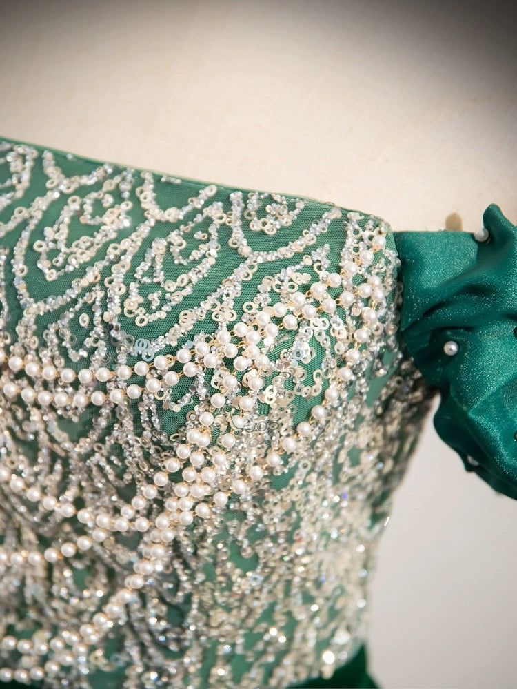 Elegant A-Line Velvet Sequin Beaded Green Long Prom Dress - Formal Evening Gown for Homecoming, Ball, and Special Occasions