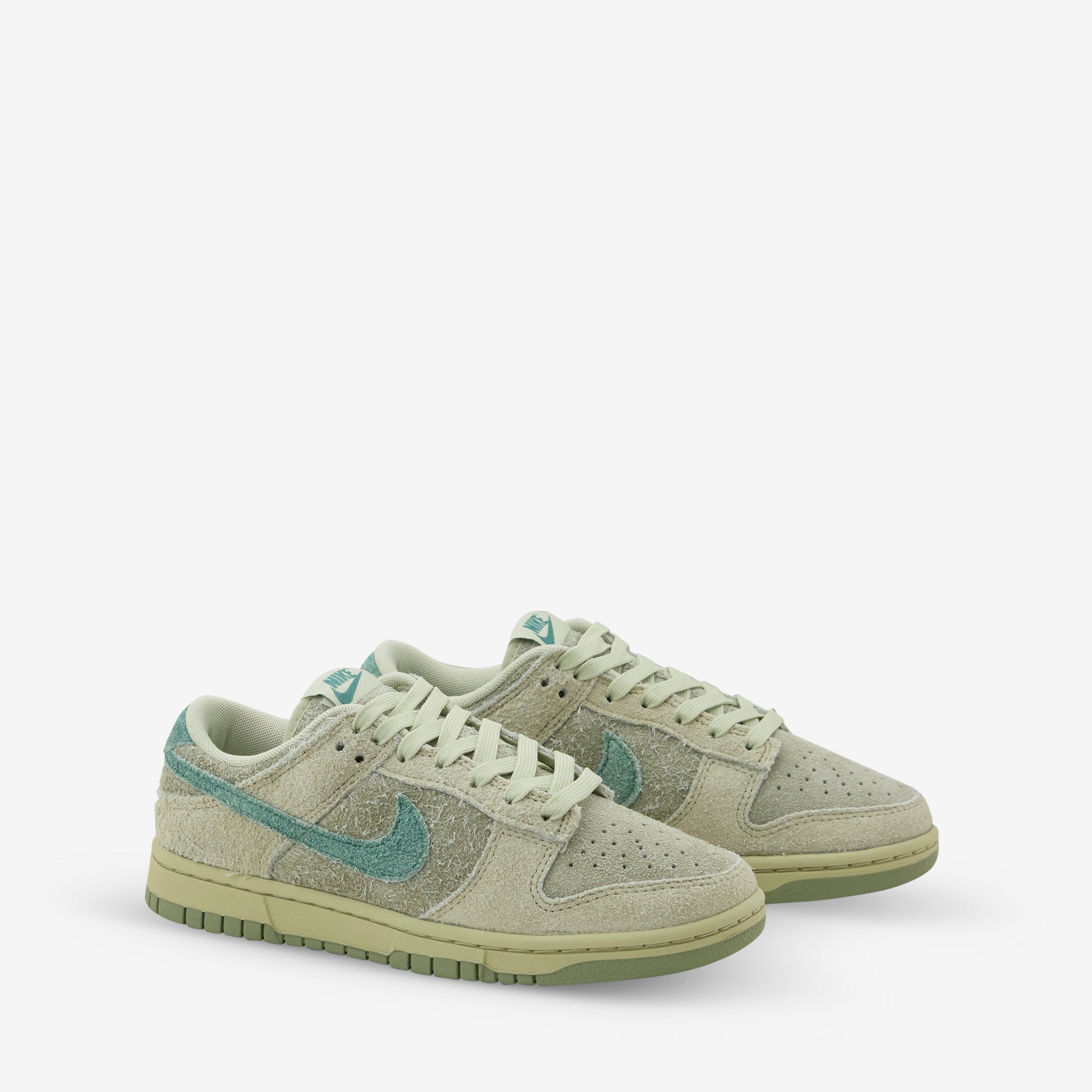 Women's Nike Dunk Low Olive Aura Sneakers - Oil Green & Bicoastal Style - Perfect for Casual Wear, Street Fashion & Everyday Comfort