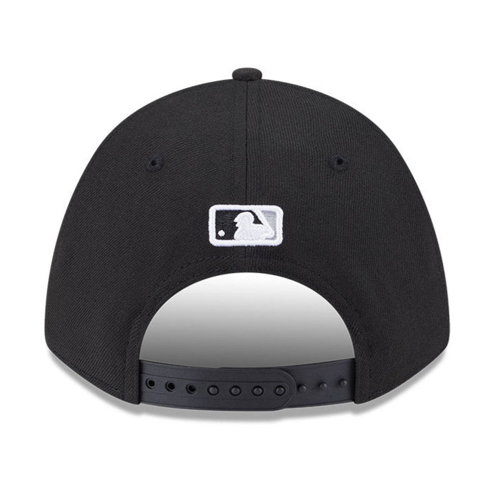 New Era 9Forty MLB Chicago White Sox Snapback Adjustable Baseball Cap - Black | Official Licensed Hat for Baseball Games, Sports Fans & Streetwear Fashion