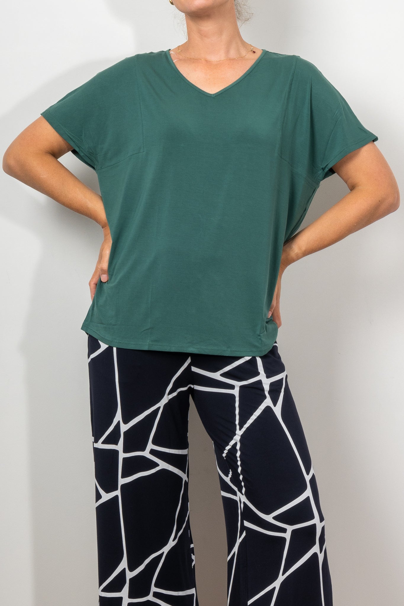 Tani Ivy Swing Tee - Women's Flowy Short Sleeve T-Shirt for Casual Wear & Summer Outfits | Perfect for Beach, Picnics & Everyday Comfort