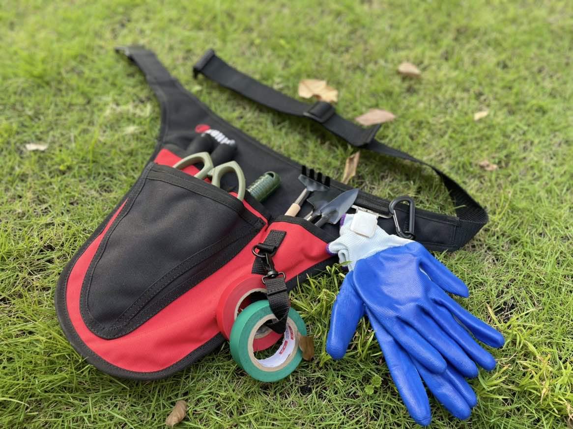 Durable Adjustable Garden Tool Belt with 4 Pockets for Men & Women - Perfect for Gardening, Landscaping & Florist Work (Red)