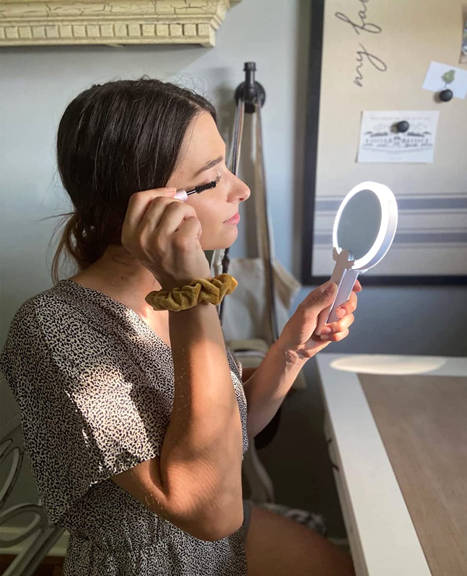 FASCINATE 10X Magnifying Mirror with Lights - Portable Travel Makeup Mirror for Purse & Home Use