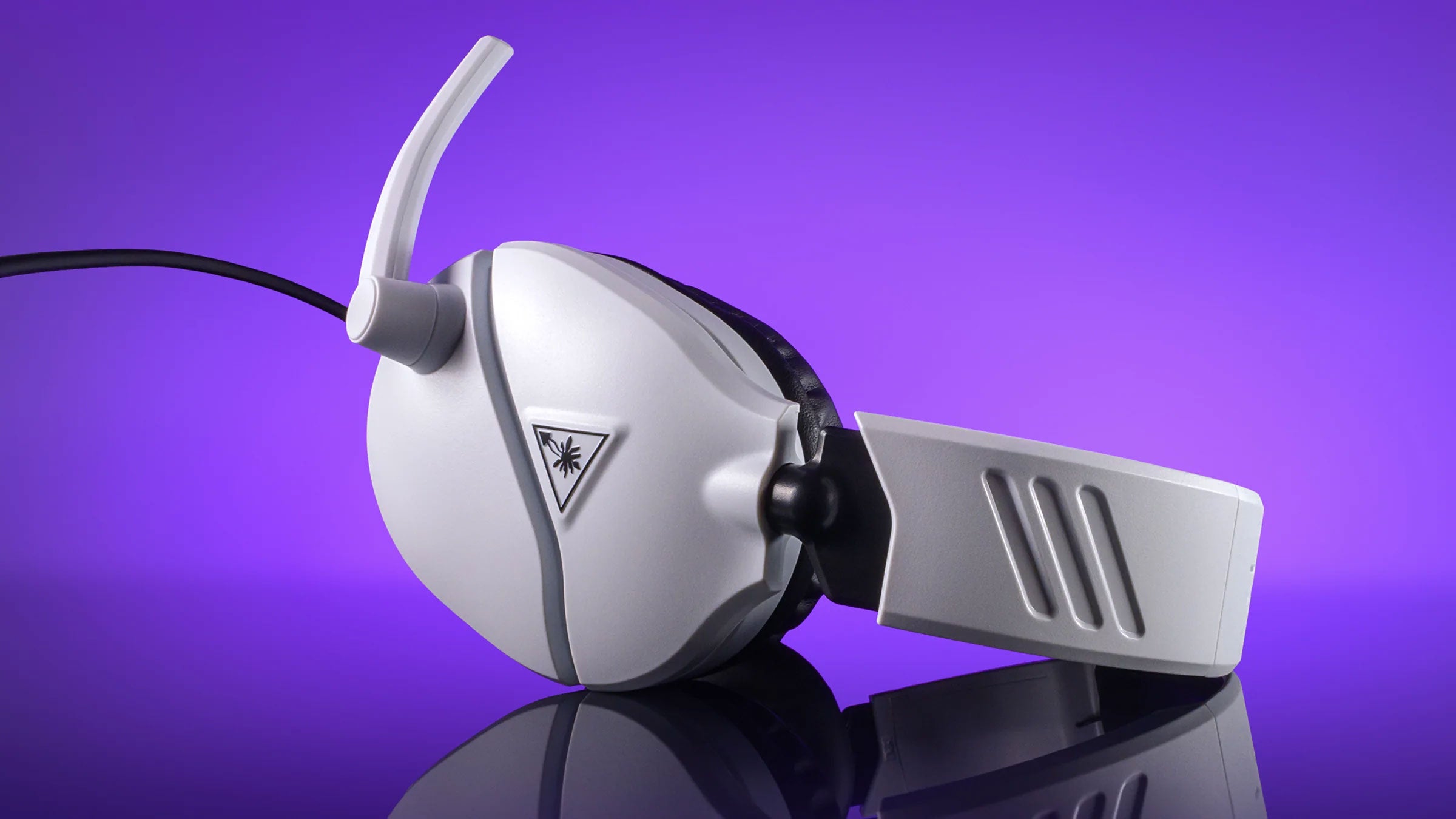 Turtle Beach Recon 70 Multiplatform Gaming Headset - White | Wired Headphones for PS4, PS5, Xbox, Nintendo Switch & PC - Lightweight & Comfortable for Long Gaming Sessions