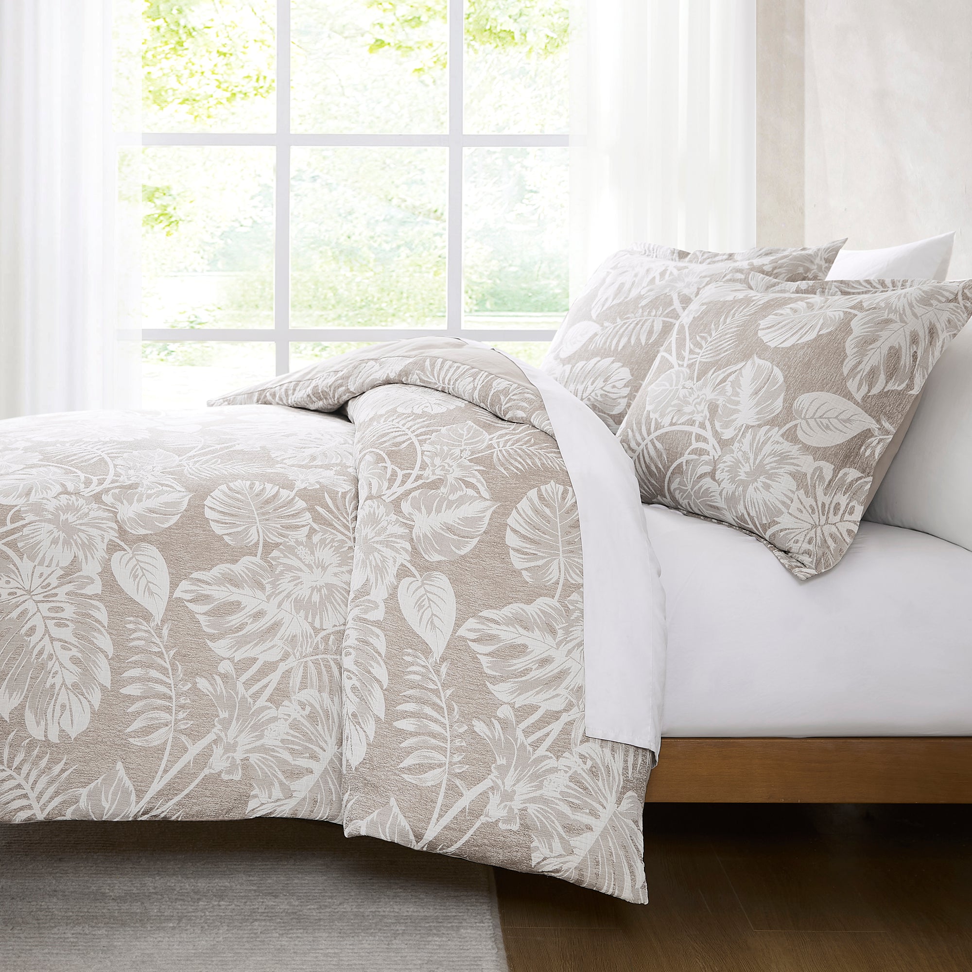 Bali Tropical Leaves Gauze Jacquard Duvet Cover Set - Breathable & Stylish Bedding for Summer - Perfect for Beach House, Boho Bedroom & Tropical Decor