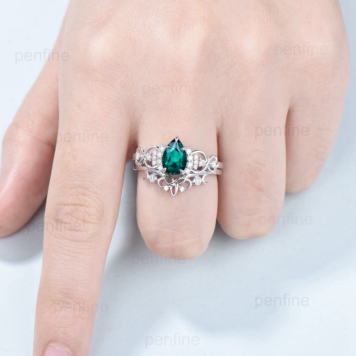 Vintage Celtic Love Emerald Wedding Ring Set - Pear Shaped Norse Viking Cluster Engagement Ring with Emerald & Diamonds - Knot Bridal Jewelry for Weddings, Anniversaries & Special Occasions