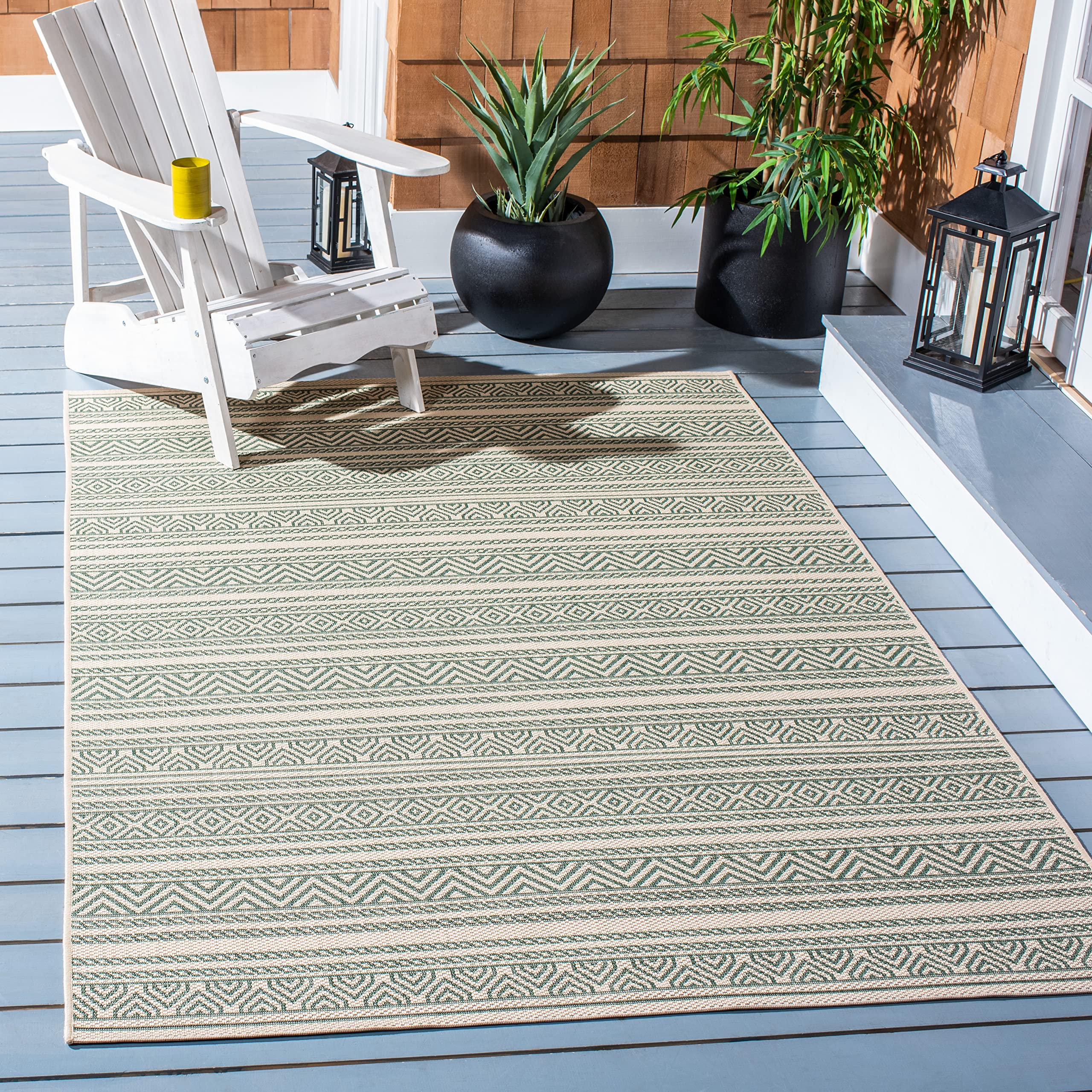 SAFAVIEH Courtyard Collection 6'7