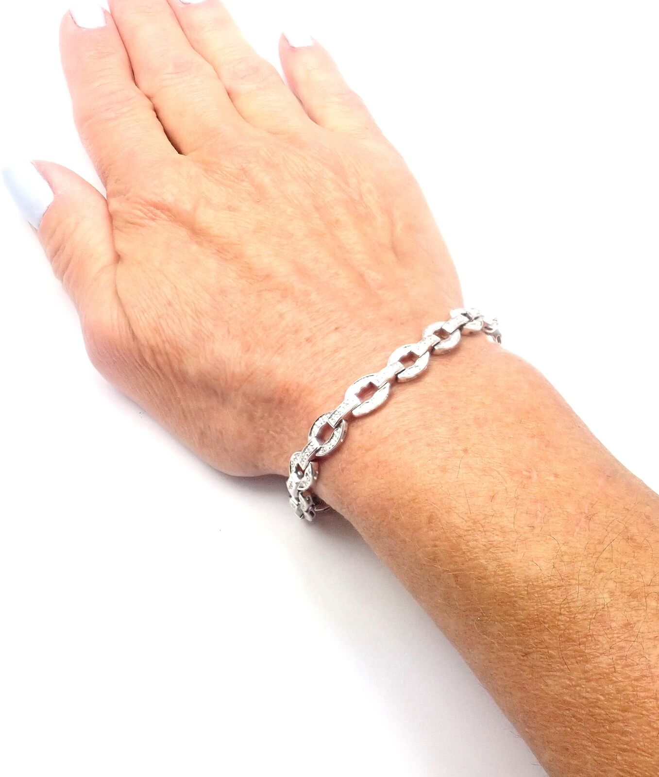 Authentic Damiani 18k White Gold Diamond Tennis Bracelet for Women - Elegant Jewelry Gift for Anniversary, Wedding & Special Occasions