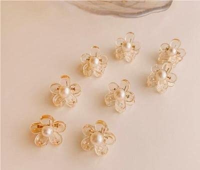 6-Piece Kawaii Lovely Flower Pearl Hair Claw Clips for Women & Girls - Hairpin Crab Headband for Washing Face, Bathing, and Daily Styling - Cute Hair Accessories (Color: G)
