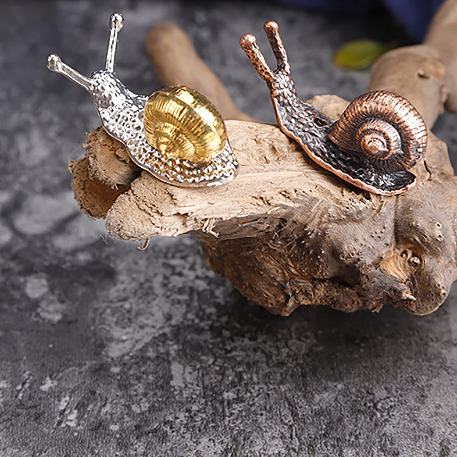 U-MATE Alloy Lucky Leaf & Cute Snail Incense Stick Holder Burner with Ash Catcher - Oriental Aroma Kodo Set for Home Decor, Meditation, Yoga & SPA (Gold) - Perfect for Relaxation, Zen Spaces & Aromatherapy