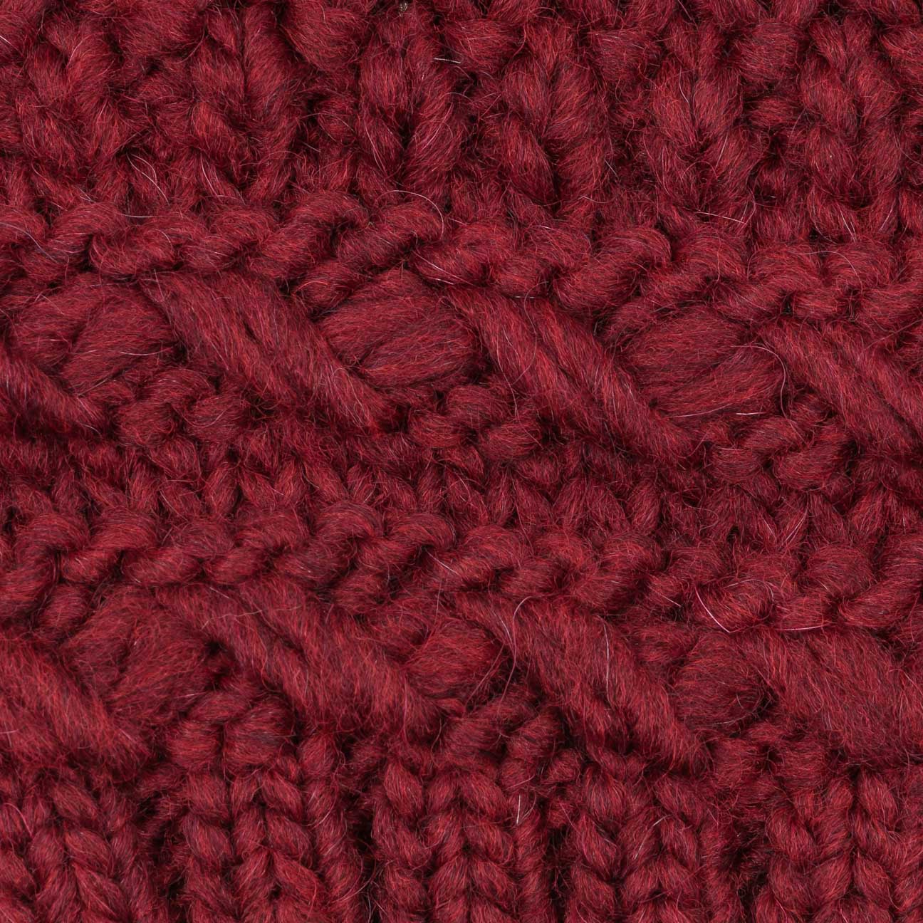 Lierys Pinea Oversize Knit Hat - Soft Chunky Cable Knit Beanie for Women & Men | Winter Warm Wool Hat for Outdoor Activities, Skiing & Snowboarding