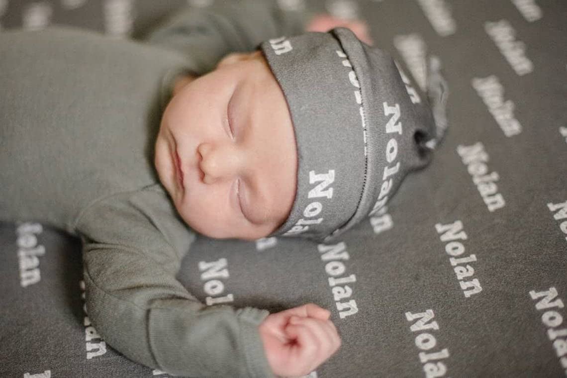 **Personalized Baby Blanket with Name - Custom Monogrammed Newborn Blanket for Boys & Girls, Kids & Adults - Soft & Cozy Gift for Christmas, Baby Shower & Mother’s Day - Perfect for Nursery, Travel & Cuddling**