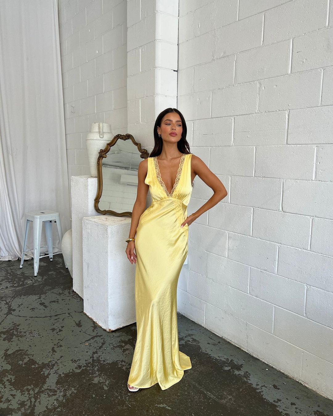 Elegant Yellow Lace V-Neck Sheath Prom Dress for Formal Evening Parties & Special Occasions - Style J3560 | Perfect for Homecoming, Prom, Gala & Black Tie Events
