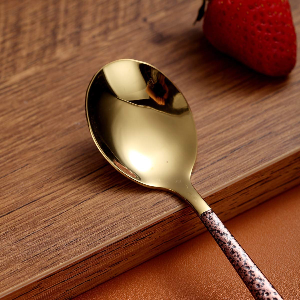 Berglander 4-Piece Tea Spoon Set with Moon Surface Handle & Shiny Gold Head - Stainless Steel Teaspoons for Tea, Coffee, Desserts - Elegant Silverware for Afternoon Tea, Coffee Breaks & Dinner Parties