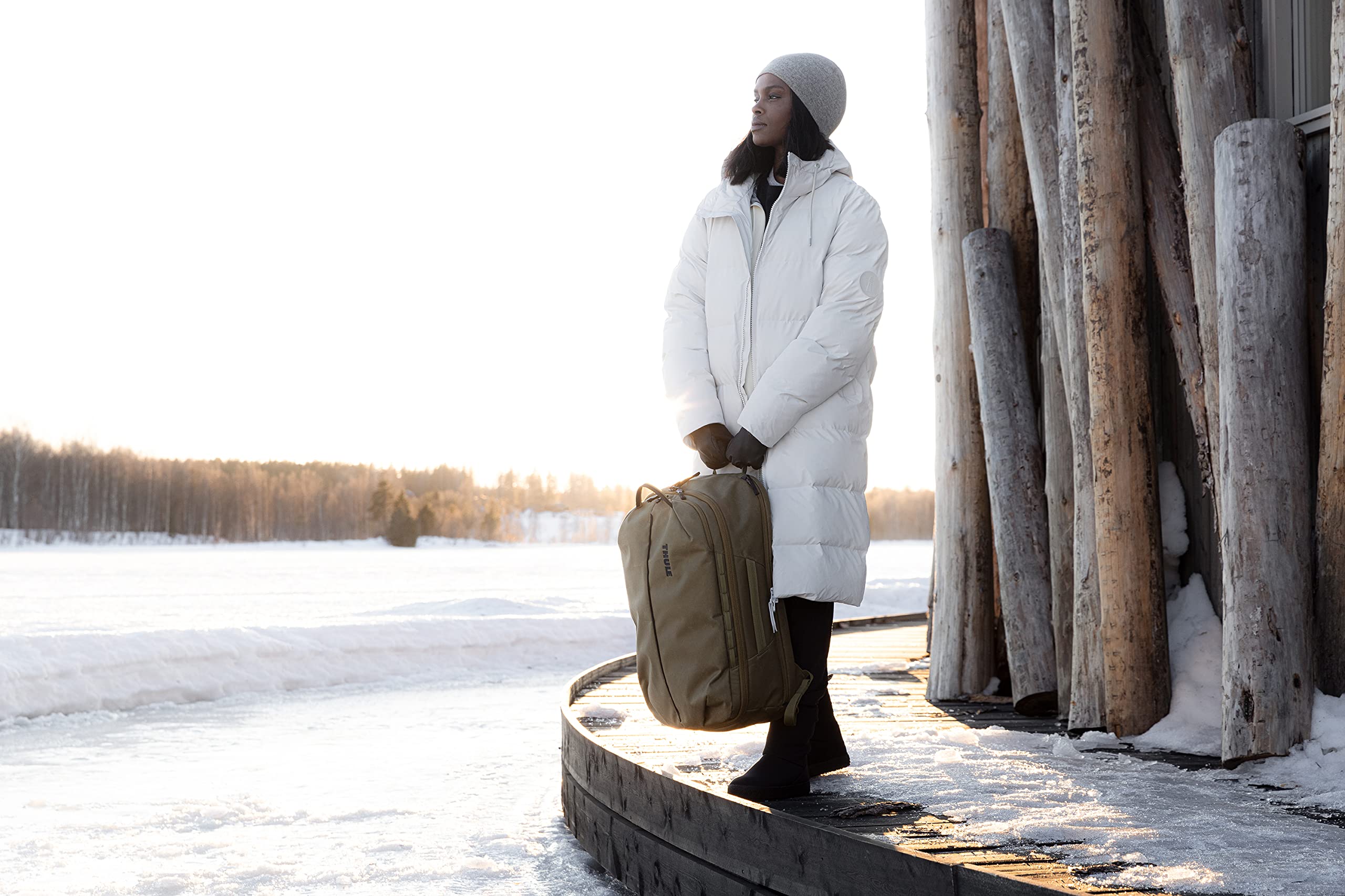 Thule Aion Backpack - Waterproof Travel Backpack for Men & Women, Durable Laptop Backpack with USB Charging Port - Perfect for Commuting, Hiking, and Business Travel