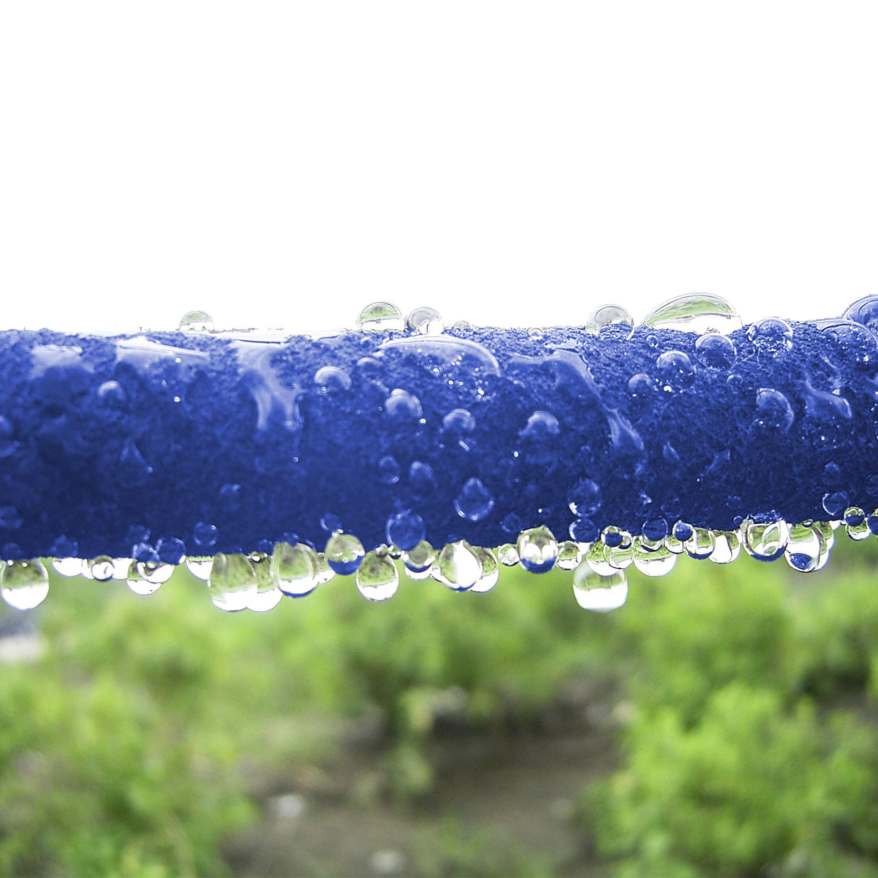 1/2 Inch x 25ft Heavy Duty Flat Soaker Hose with Metal Connectors - Efficient Water Saving Irrigation for Gardens, Flower Beds & Vegetable Patches - Perfect for Landscaping, Drip Watering & Outdoor Plant Care
