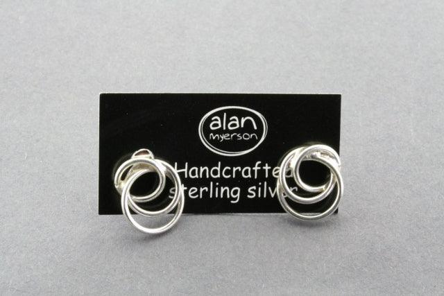Interlinked 3 Circle Knot Stud Earrings for Women - Minimalist Geometric Jewelry - Perfect for Everyday Wear, Date Night & Special Occasions