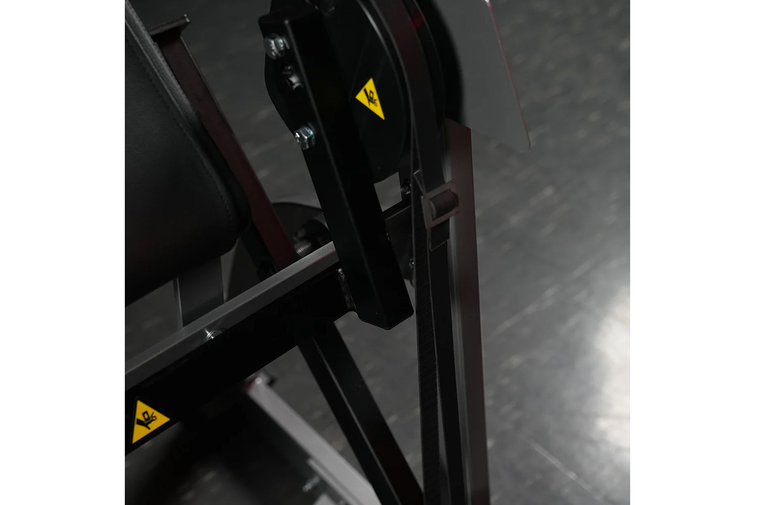 Hammer Strength Plate Loaded Seated Biceps Curl Machine - Professional Gym Equipment for Arm Workouts & Strength Training