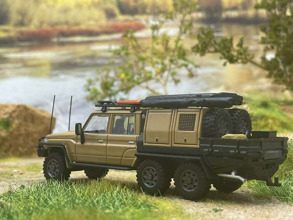 1/64 Scale Toyota Land Cruiser LC79 6x6 Pickup Truck Diecast Model Car - Desert Yellow - Collectible Miniature Toy for Hobbyists & Gifts | Off-Road Adventure, Desert Travel, Car Collection Display
