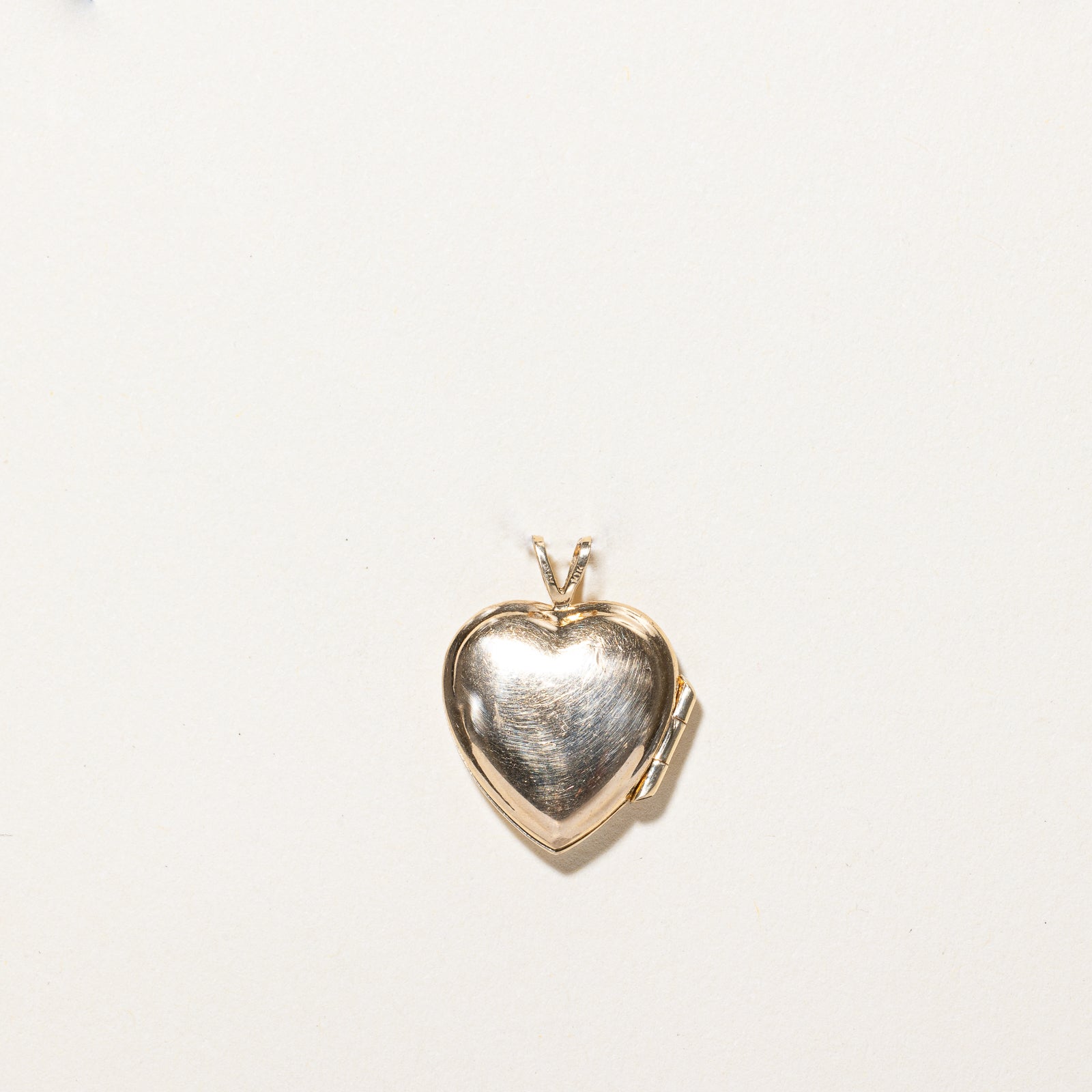 0.005ctw Diamond Heart Locket Necklace - Elegant Sterling Silver Pendant for Women - Perfect Gift for Valentine's Day, Anniversary & Special Occasions