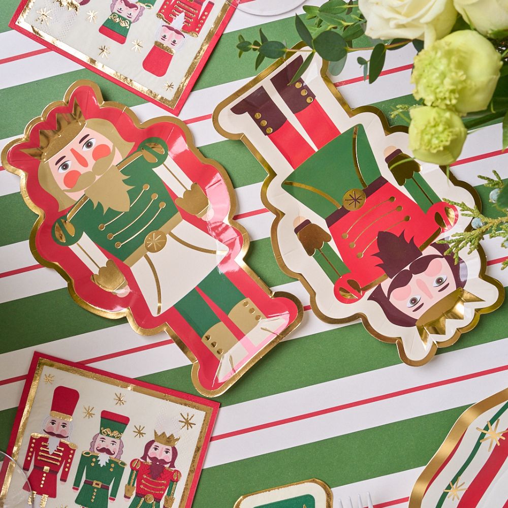 Premium Wooden Nutcracker Christmas Table Decor - Holiday Dinner Party Centerpiece for Festive Home Decor
