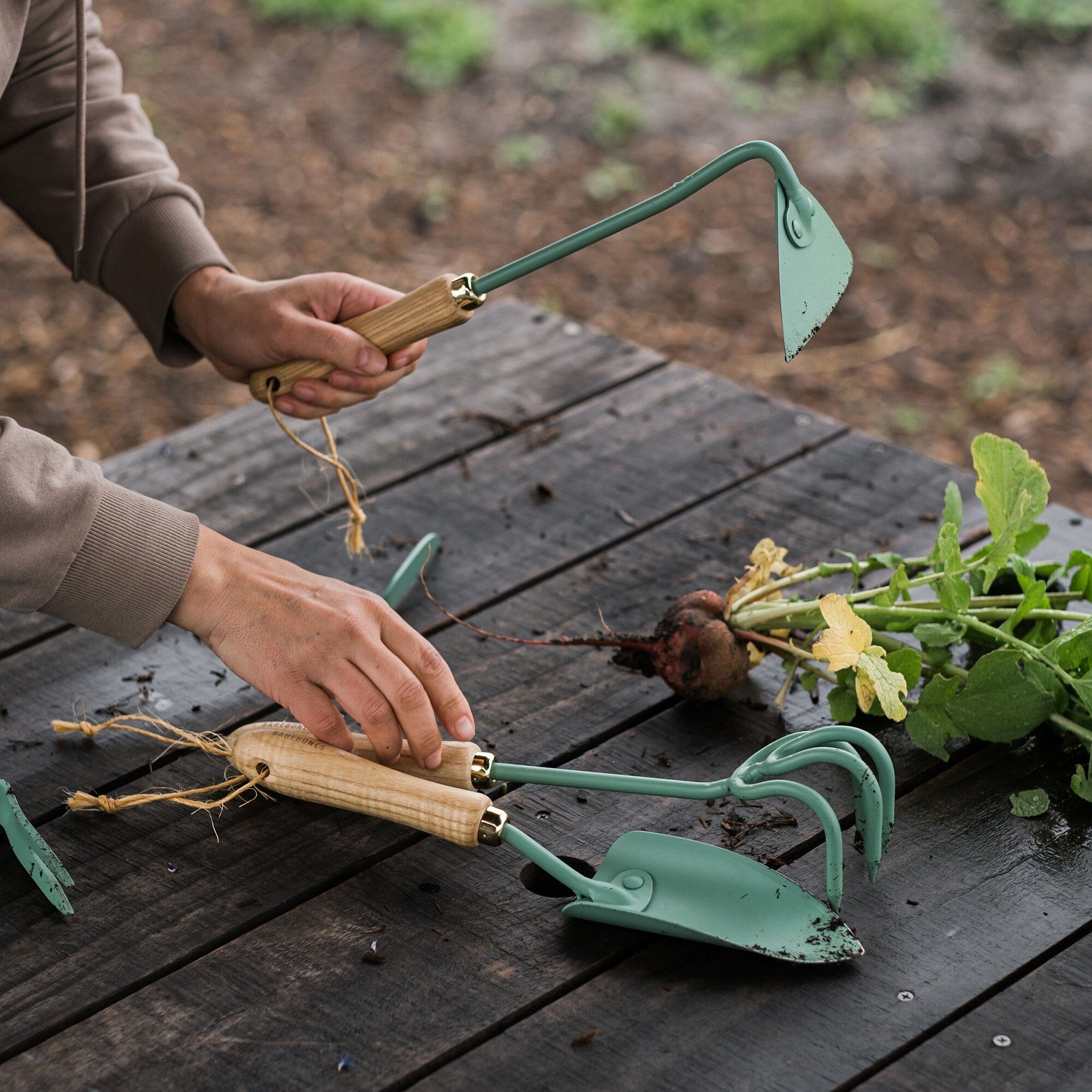 Ultimate Garden Tool Set - Heavy Duty Stainless Steel Gardening Tools for Planting, Weeding & Landscaping - Perfect for Home Gardeners & Professional Landscapers