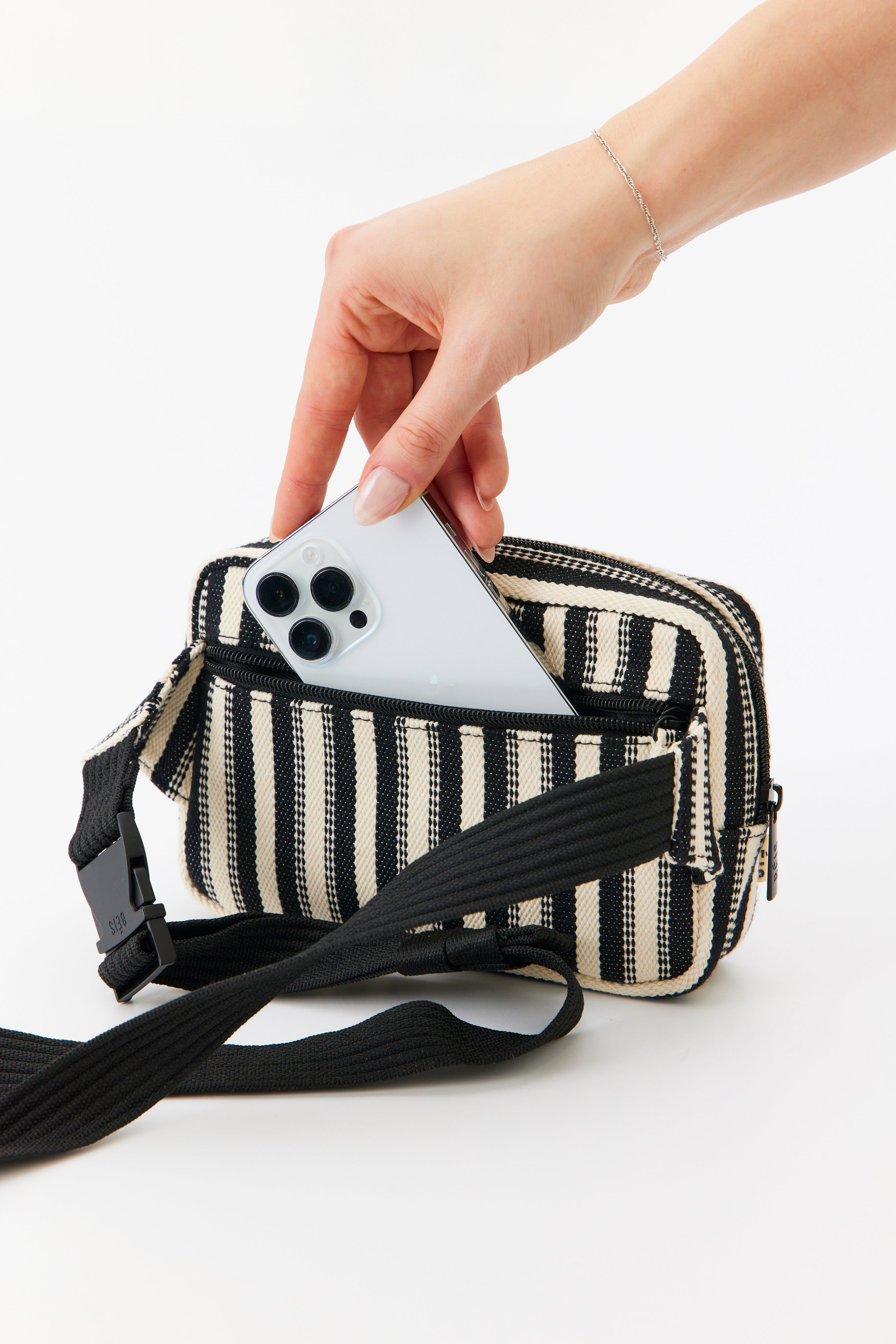 Black Stripe Belt Bag - Stylish & Functional Waist Pack for Travel, Running, Hiking & Everyday Use