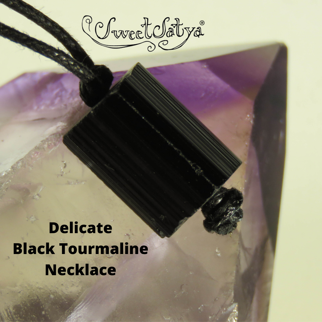 Black Tourmaline Necklace for Women - Elegant Healing Crystal Jewelry for Protection & Positive Energy - Perfect for Meditation, Yoga & Everyday Wear
