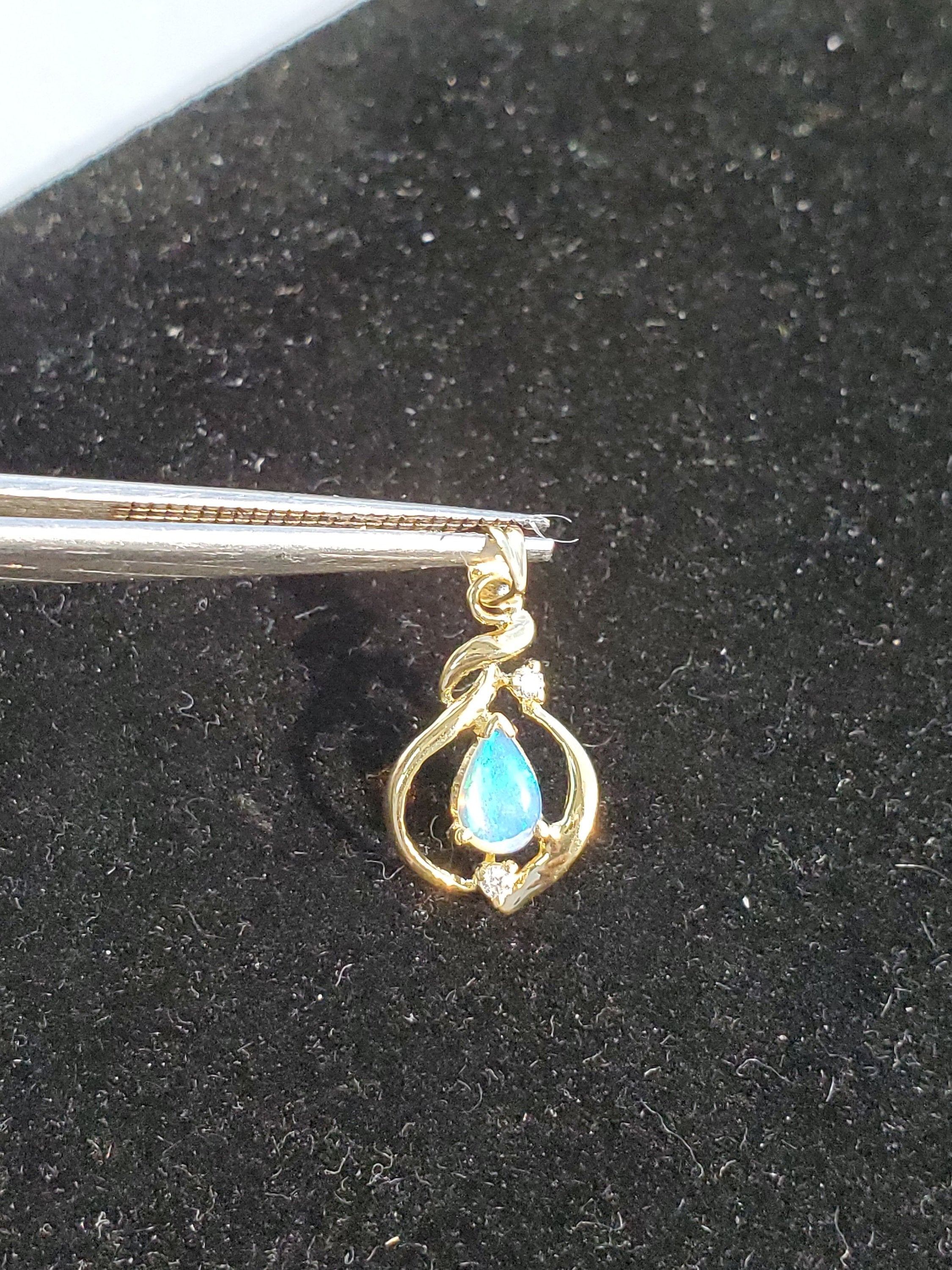 Pear Shaped Opal Necklace - Elegant Dainty Opal Jewelry for Women | Perfect for Weddings, Anniversaries & Special Occasions