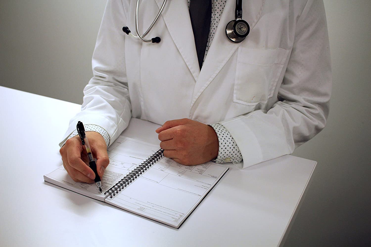 H&P Notebook for Medical School & Clinical Rotations - Neurology Edition | Perfect for Medical Students, Residents & Healthcare Professionals