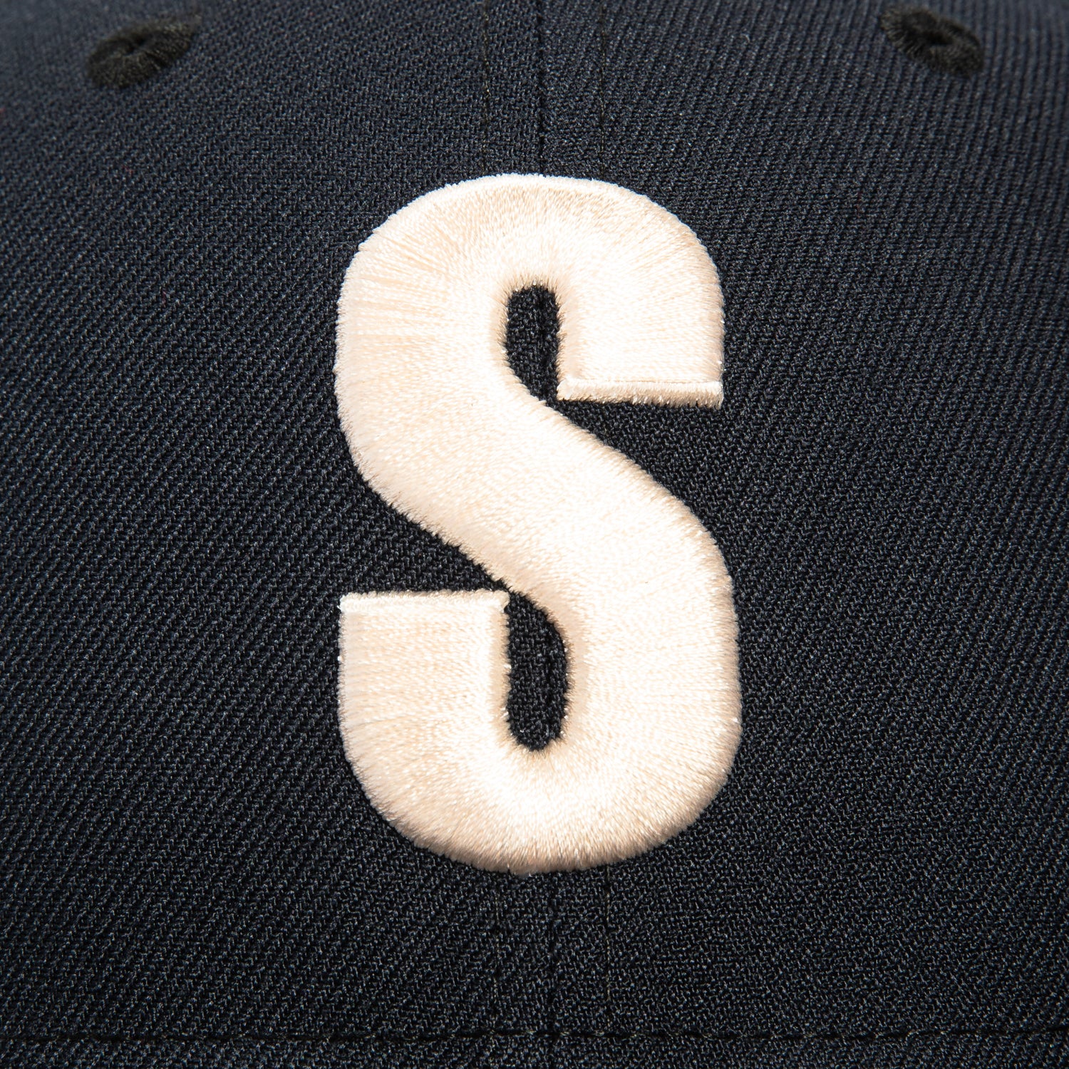 New Era 59Fifty Seattle Steelheads Baseball Cap - Navy & Ivory Color Adjustable Snapback Hat for Men & Women | Perfect for Baseball Games, Streetwear Fashion & Gift Giving