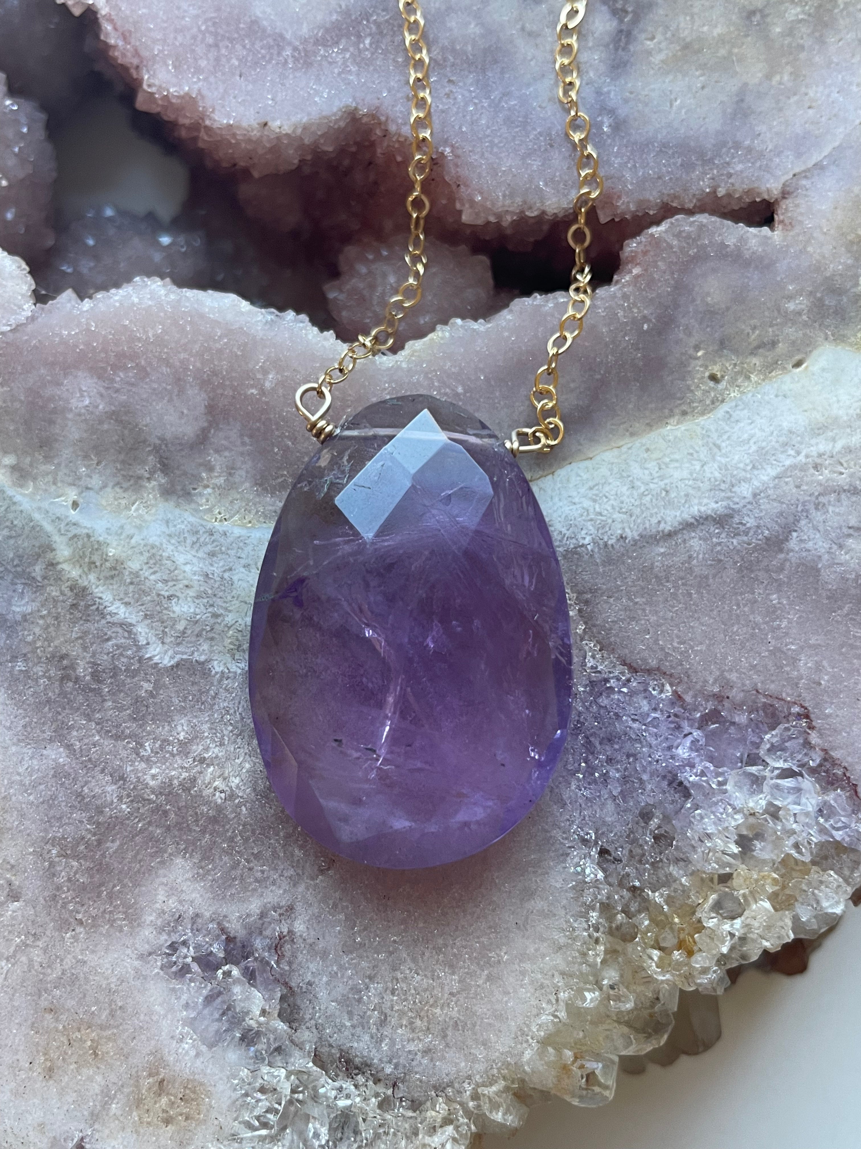 14K Gold Filled Amethyst Pendant Necklace for Women - Elegant Healing Crystal Jewelry Gift for Birthday, Anniversary & Spiritual Protection