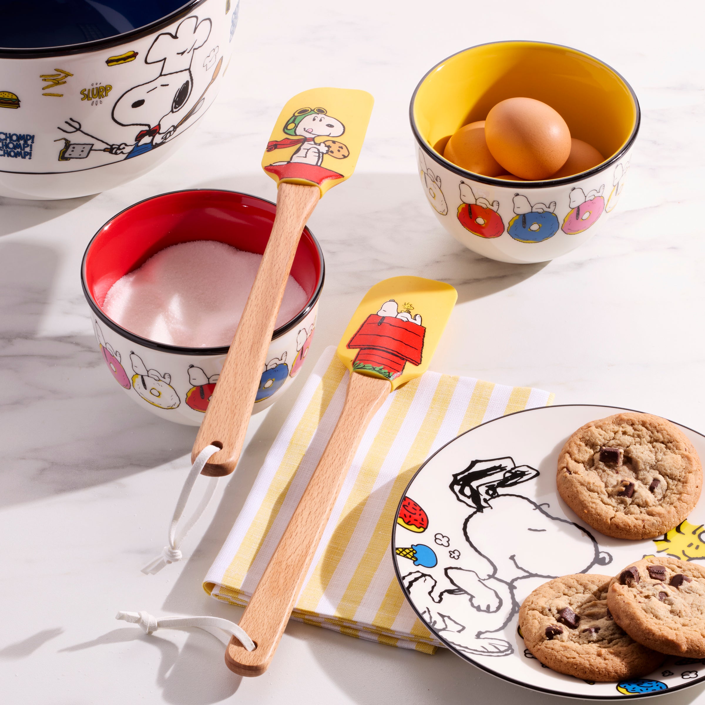 Chef Snoopy Yellow Spatulas Set of 2 - Non-Stick Kitchen Utensils for Baking, Cooking & Flipping Pancakes
