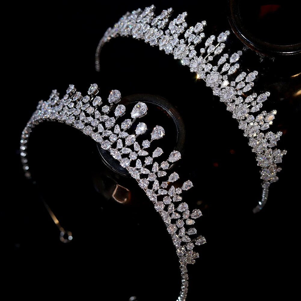 Elegant Bridal Fascinator Wedding Tiara Headpiece - Vintage Crystal Rhinestone Hair Accessories for Brides, Prom, Pageants, and Special Occasions