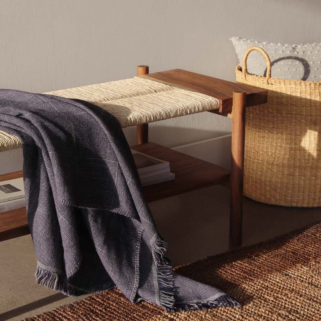 Soft & Cozy Alpaca Wool Throw Blanket - Warm Luxury Blanket for Bed, Couch & Travel - Perfect for Winter Nights, Gifts & Home Decor