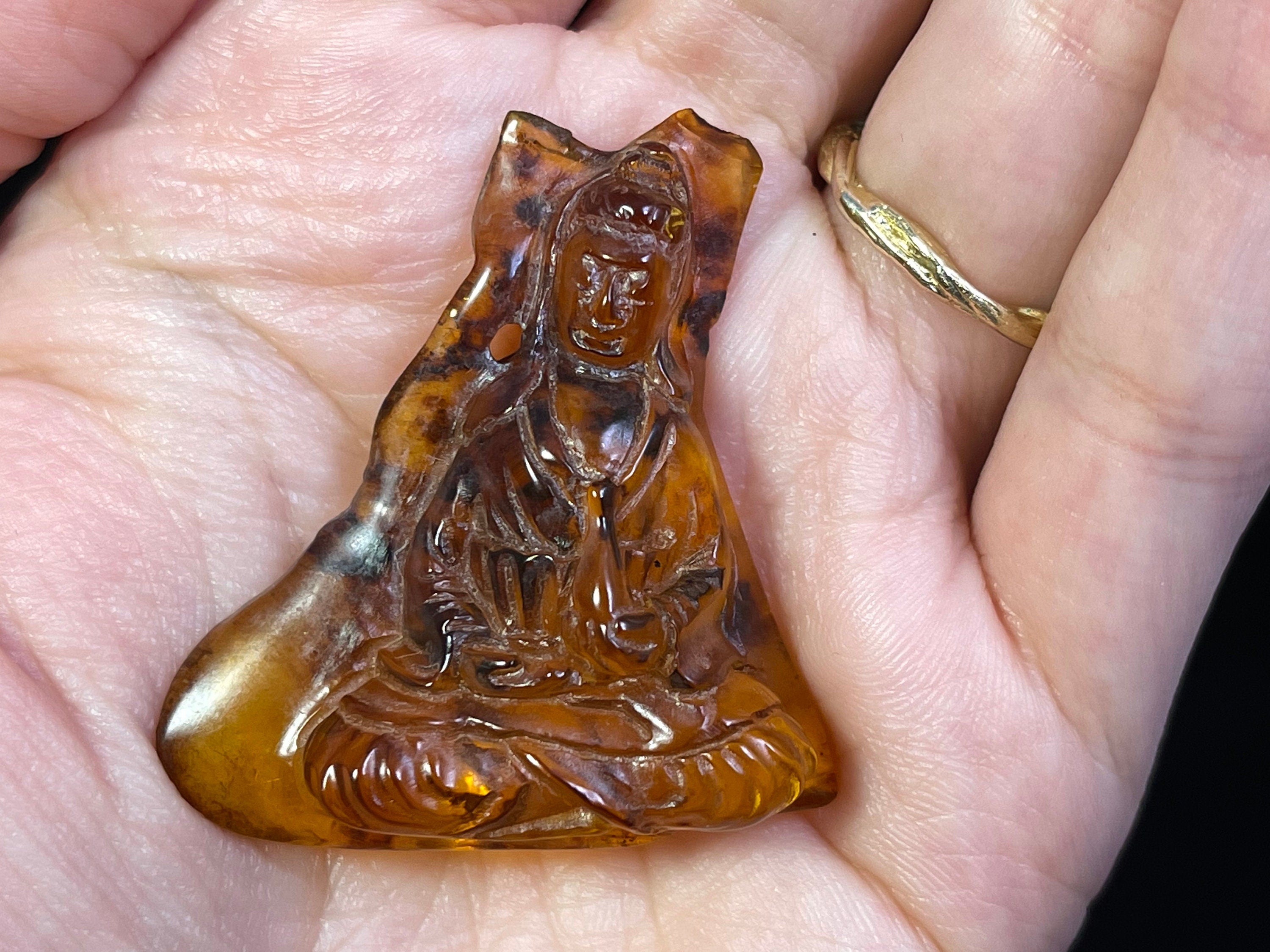 AMBER Crystal Kuan Yin Statue - Hand Carved Buddhist Goddess Sculpture, Feng Shui Home Decor, Healing Crystal Gift for Housewarming & Meditation (L2257) | Perfect for Spiritual Altars, Yoga Spaces & Positive Energy Homes