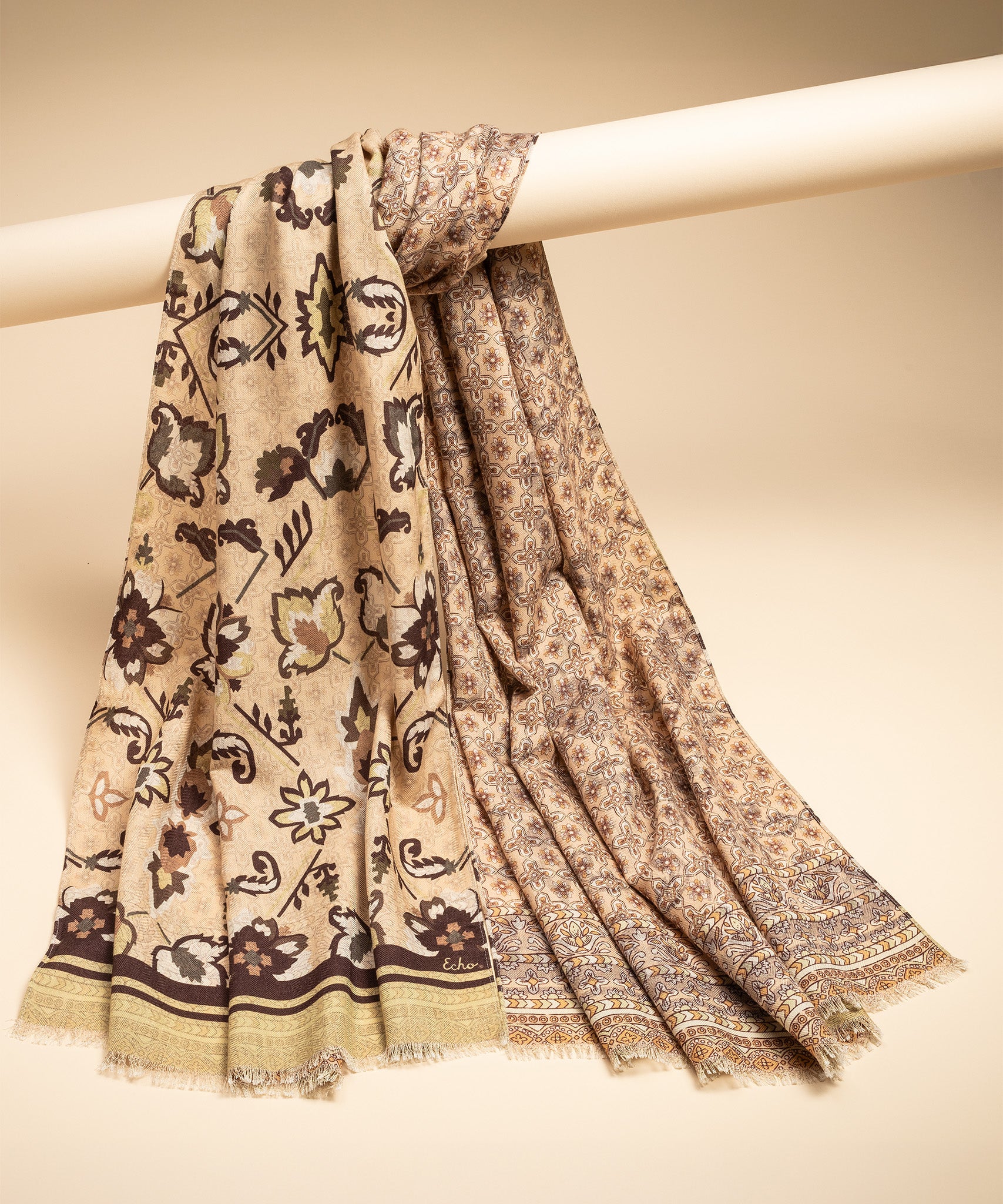 Bohemian Tapestry Wrap - Stylish & Versatile Scarf for Women - Perfect for Beach, Festival, Yoga & Home Decor