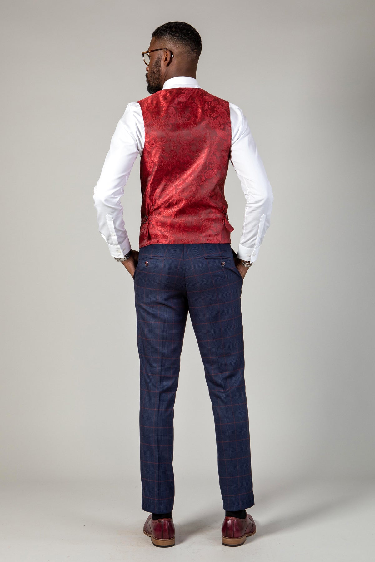 KELVIN Men's Slim Fit Single Breasted Waistcoat Vest for Wine Tasting & Formal Events - Perfect for Weddings, Business Meetings & Cocktail Parties