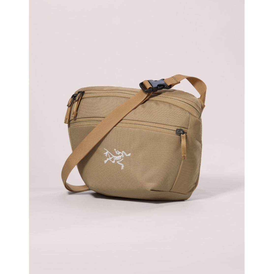 Arc'teryx Mantis 2 Waist Pack - Lightweight Durable Fanny Pack for Hiking, Travel & Everyday Use - Water-Resistant Outdoor Gear for Men & Women