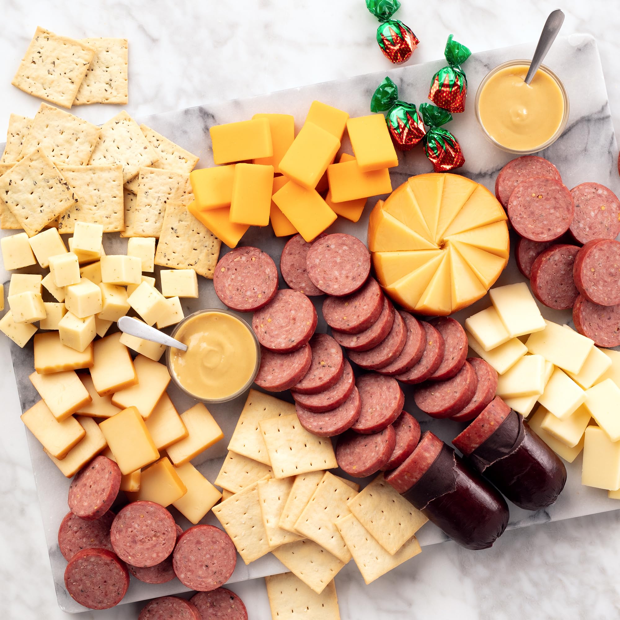 Premium Hickory Farms Extra Large Beef & Cheese Gift Basket - Gourmet Charcuterie Board with Sausage, Cheese & Snacks | Perfect for Christmas, Holidays, Housewarming, Father's Day, Mother's Day & Sympathy Gifts | Ideal for Parties, Family Gatherings & Corporate Events