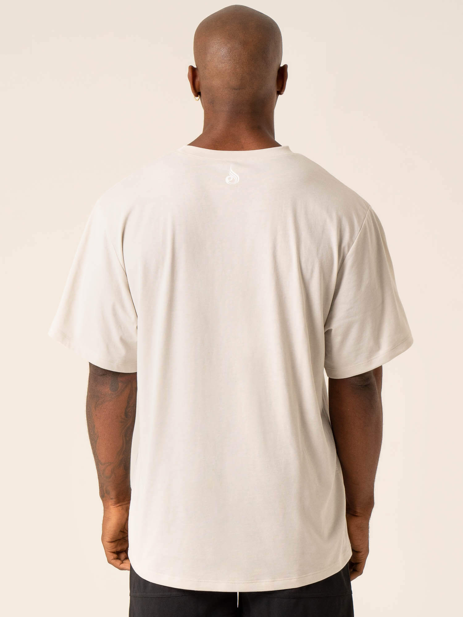 Premium Oversized T-Shirt for Men & Women - Soft Stone Wash Cotton Tee - Trendy Streetwear for Casual Outfits & Loungewear