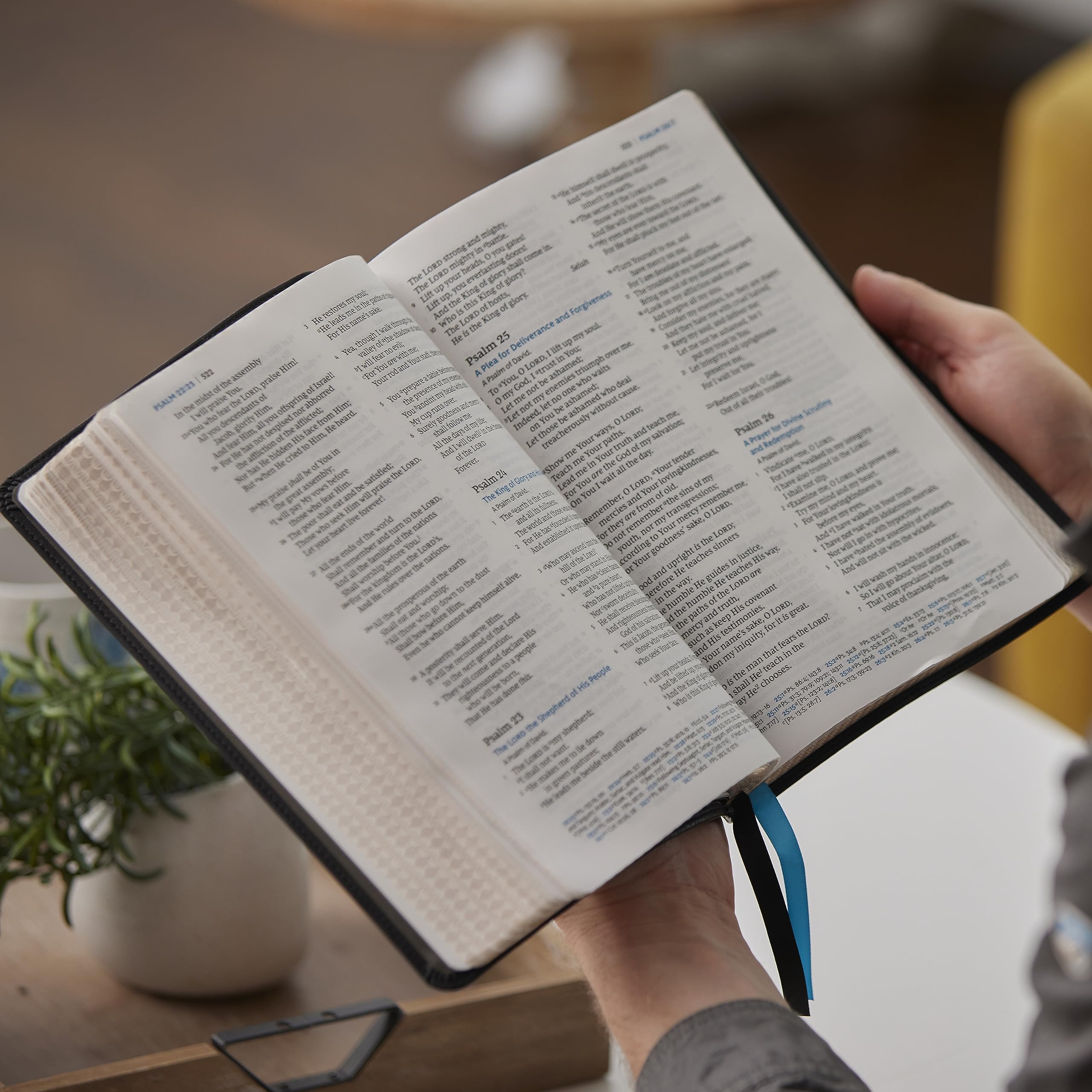 NKJV Large Print Thinline Reference Bible - Genuine Leather, Black, Comfort Print | Maclaren Series Blue Letter Edition | Perfect for Church, Bible Study & Personal Devotion | New King James Version Holy Bible